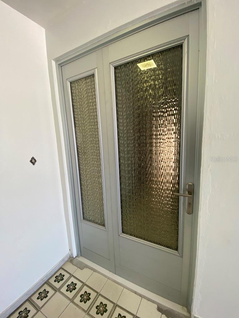 OCEAN TOWER 5757 - Residential