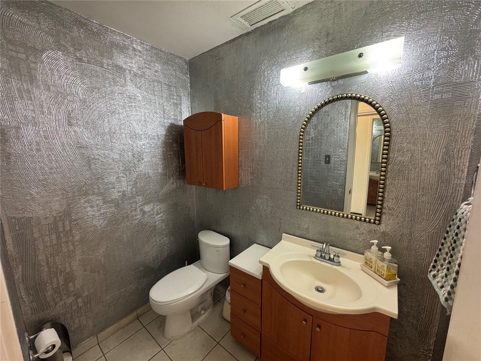 OCEAN TOWER 5757 - Residential