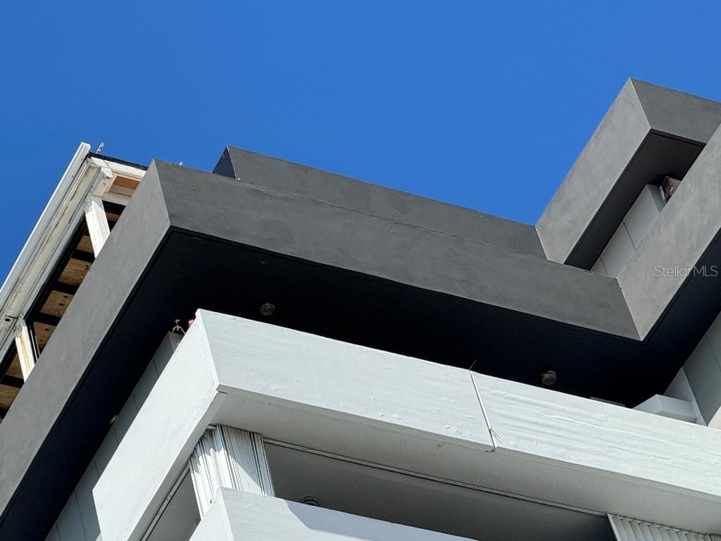 OCEAN TOWER 5757 - Residential