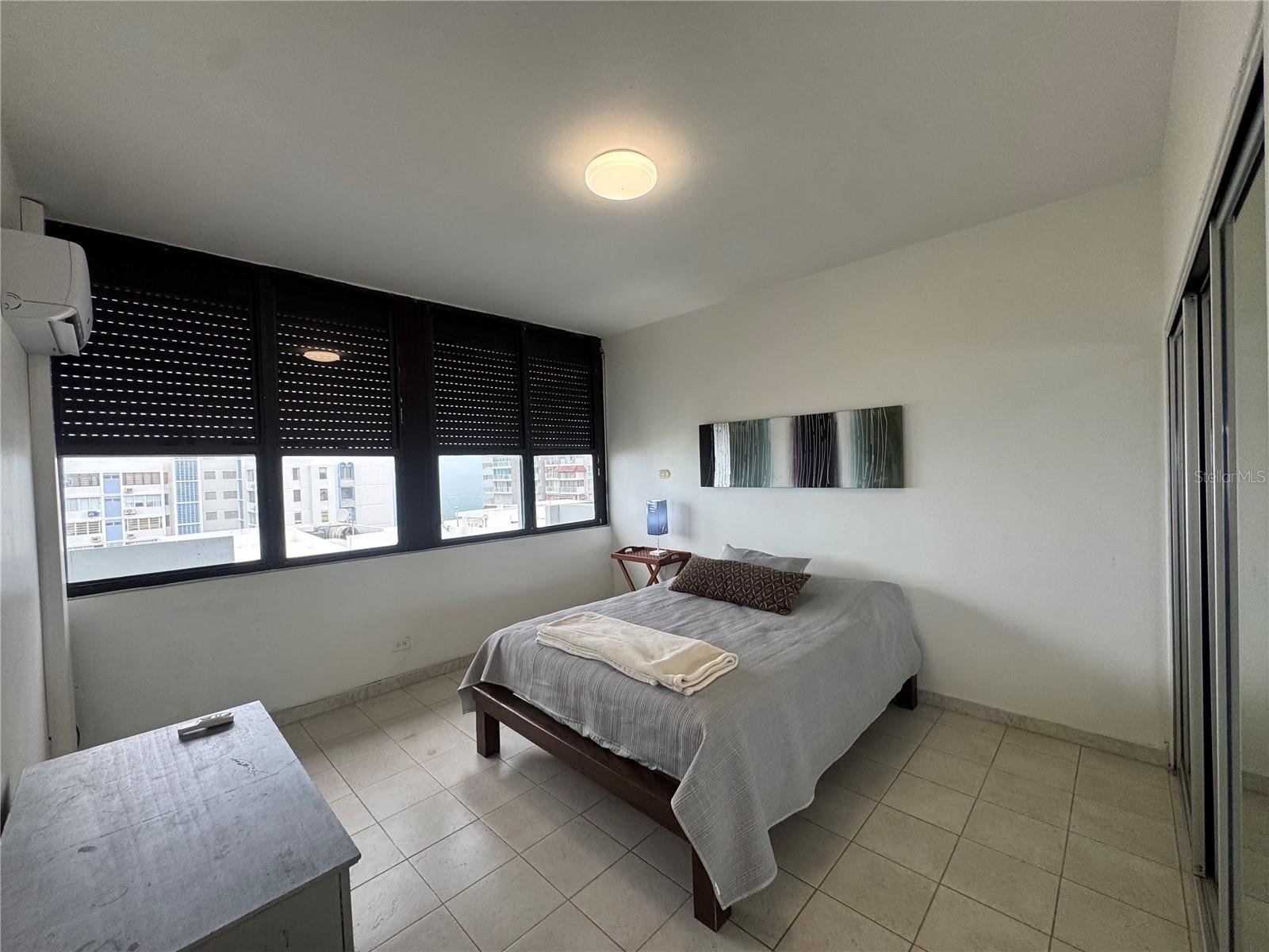 OCEAN TOWER 5757 - Residential