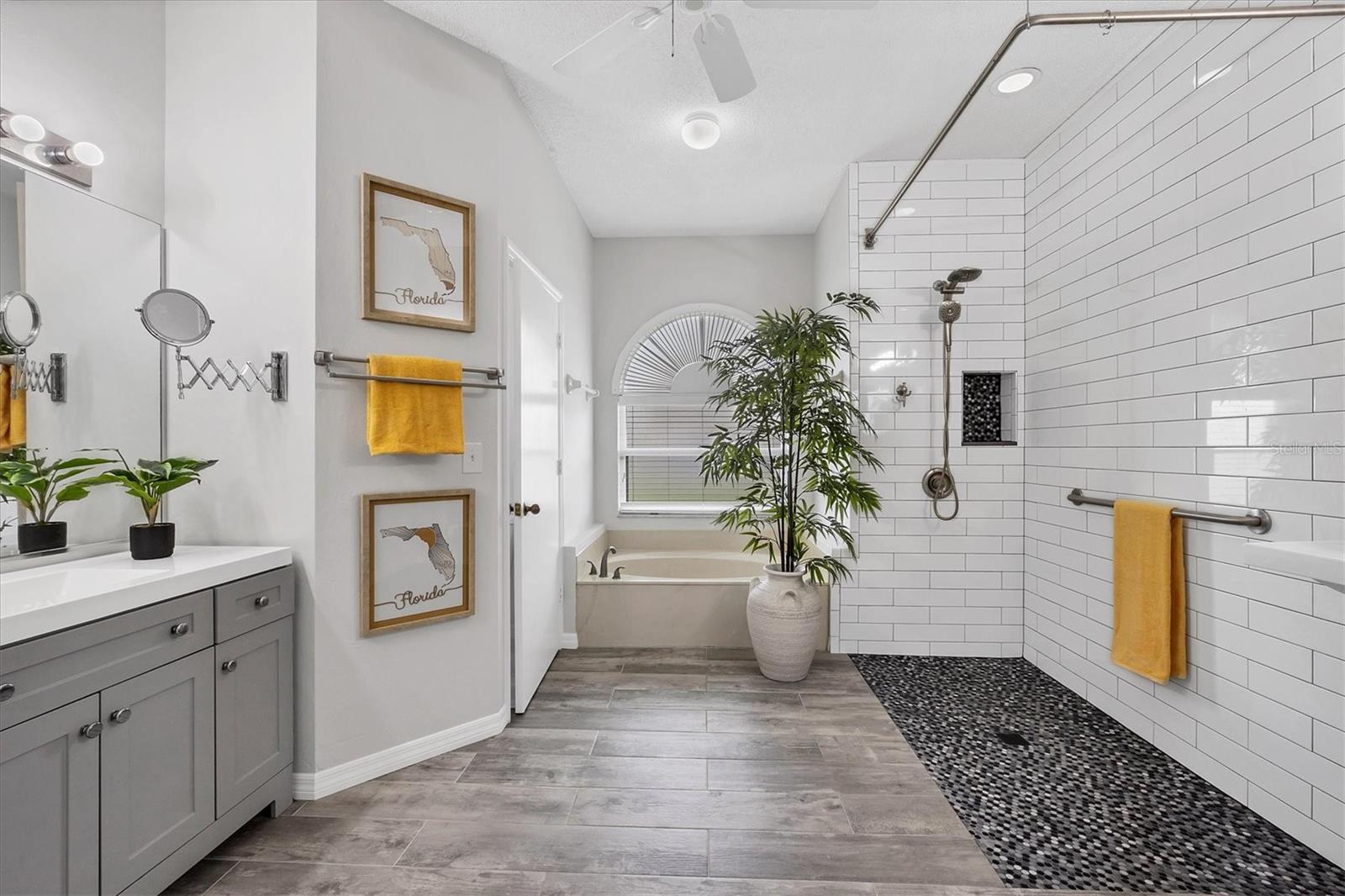 ARBOR LAKES A - Residential