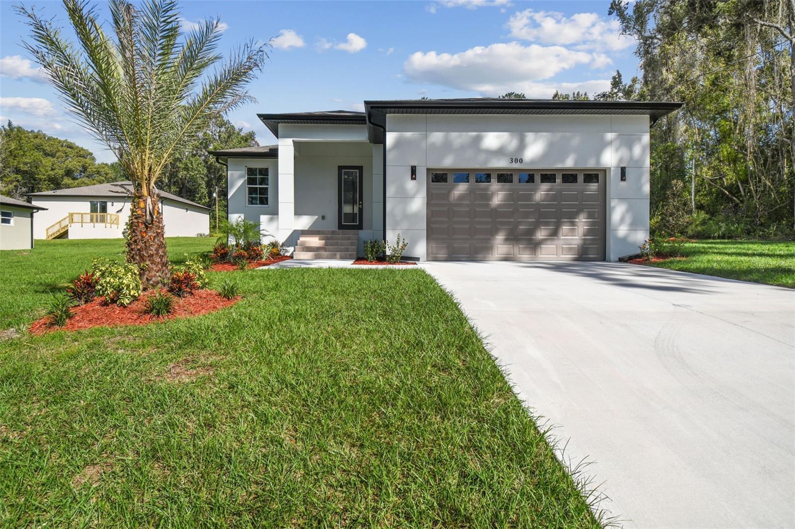 300 N LEMON AVENUE