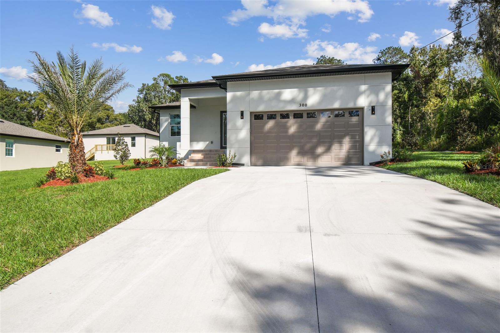 300 N LEMON AVENUE