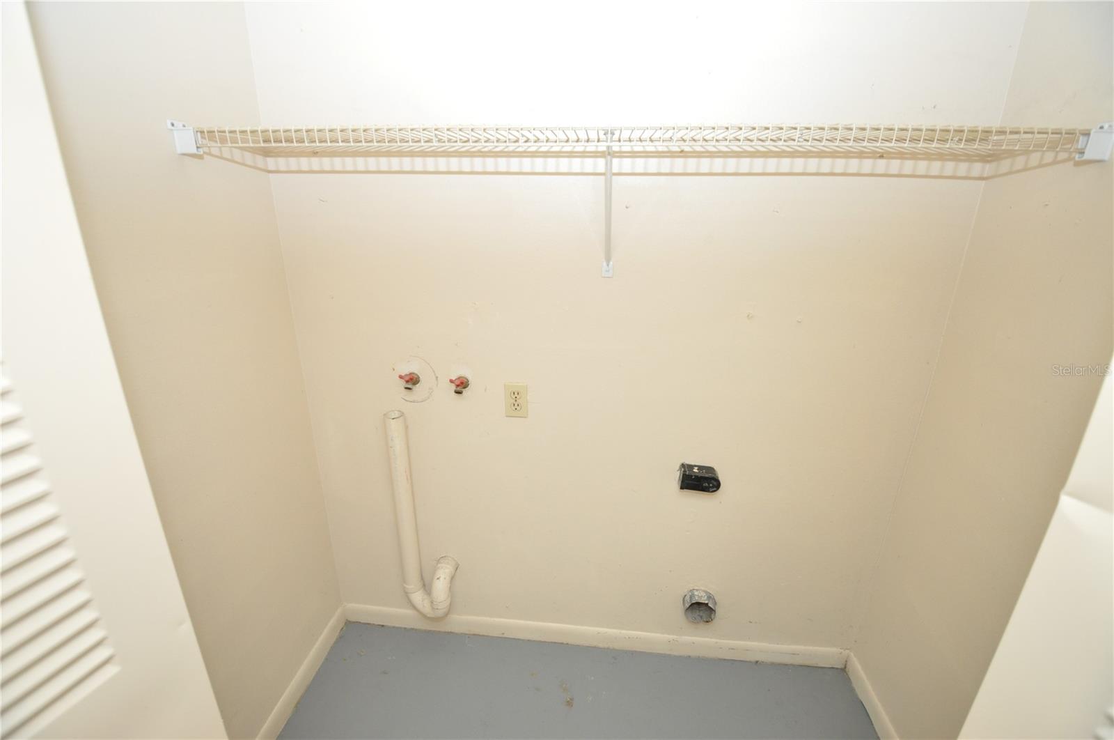 LAKE GIBSON VILLAS PH 03-C - Residential Lease