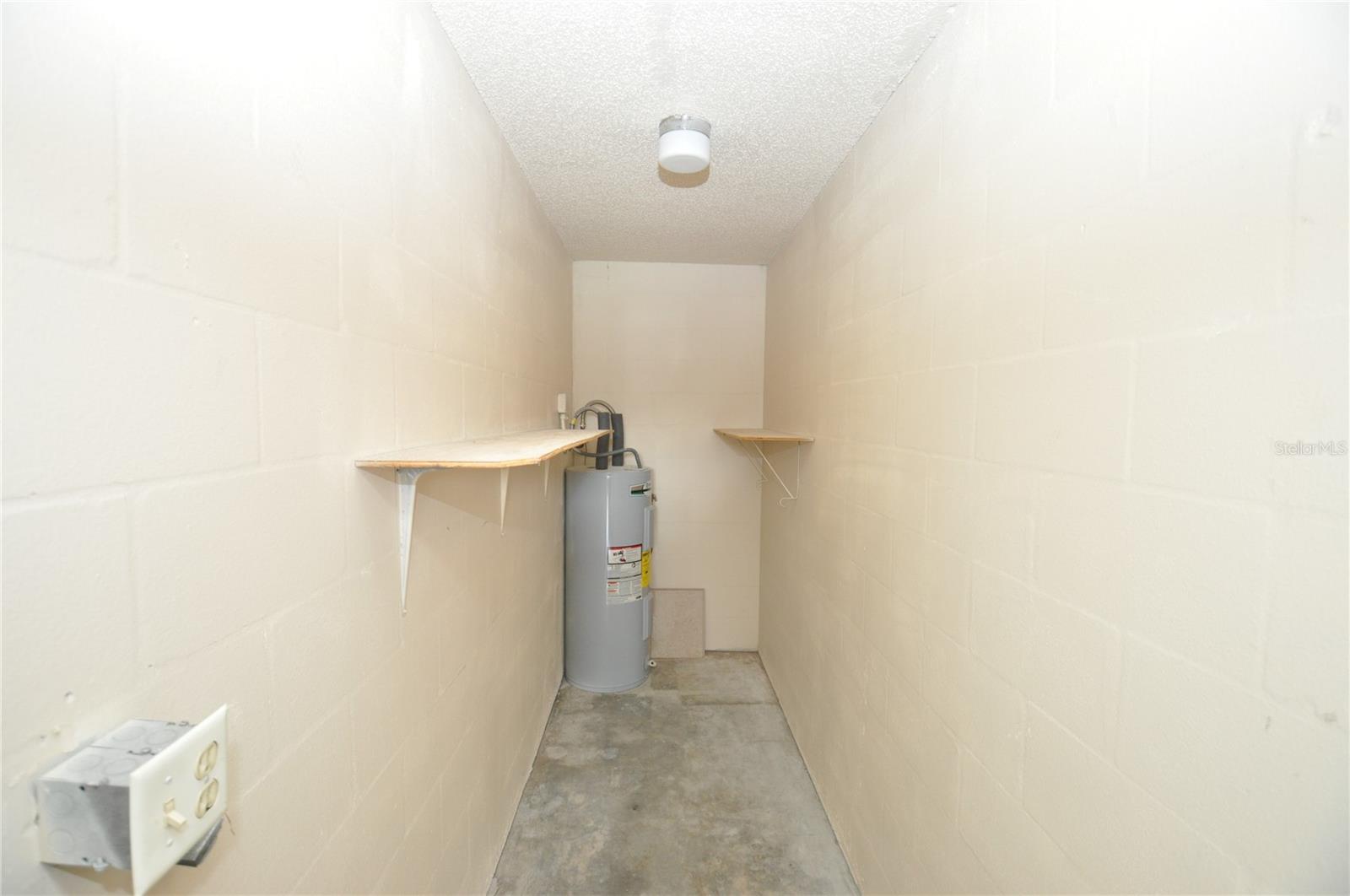 LAKE GIBSON VILLAS PH 03-C - Residential Lease