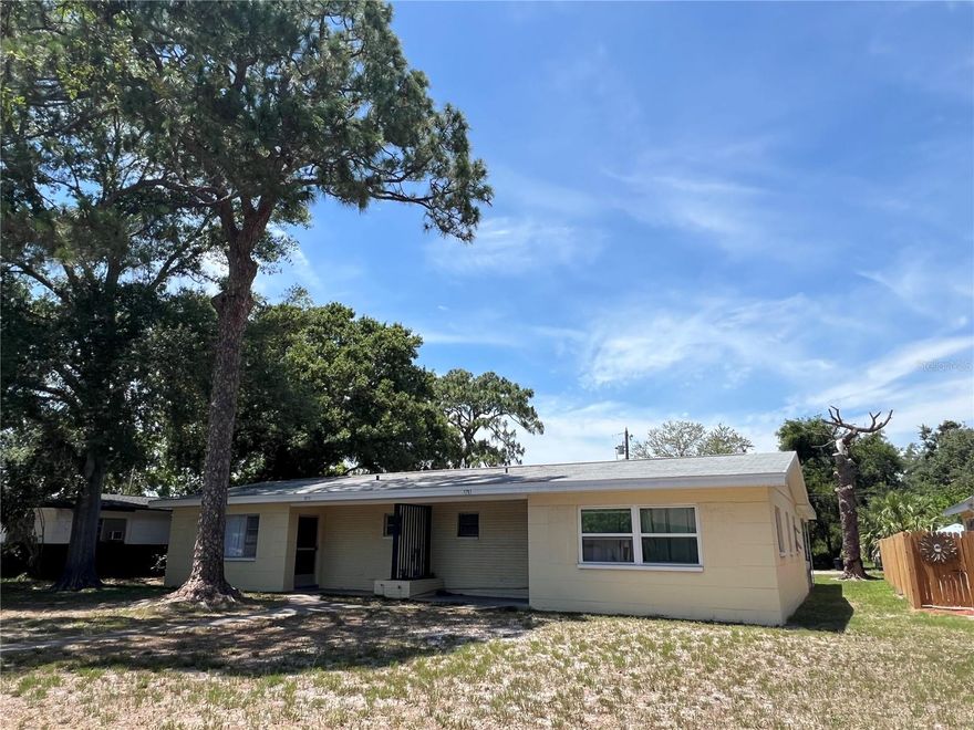 Live the Gulfport Lifestyle!
Florida living at its best—just minutes from the waterfront and vibrant Beach Blvd! This freshly painted 2-bedroom, 1-bath half duplex is move-in ready and perfectly located to enjoy everything downtown Gulfport has to offer: charming restaurants, boutique shopping, art walks, live music, fishing pier, Fresh Market, dancing, bars, playgrounds, and those unforgettable sunsets.

Inside, you'll find a spacious living area, a functional galley kitchen, and generously sized bedrooms with ample storage. The new central AC keeps things cool year-round, and indoor washer/dryer hookups add convenience.

Don’t miss out on this charming rental in one of Gulfport’s most desirable locations—schedule your showing today before it's gone!