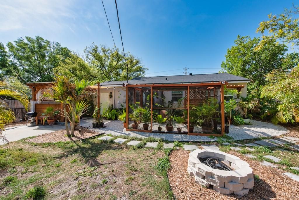 Photo of 1325 54th Avenue N, St Petersburg, FL 33703 (MLS # TB8493495)