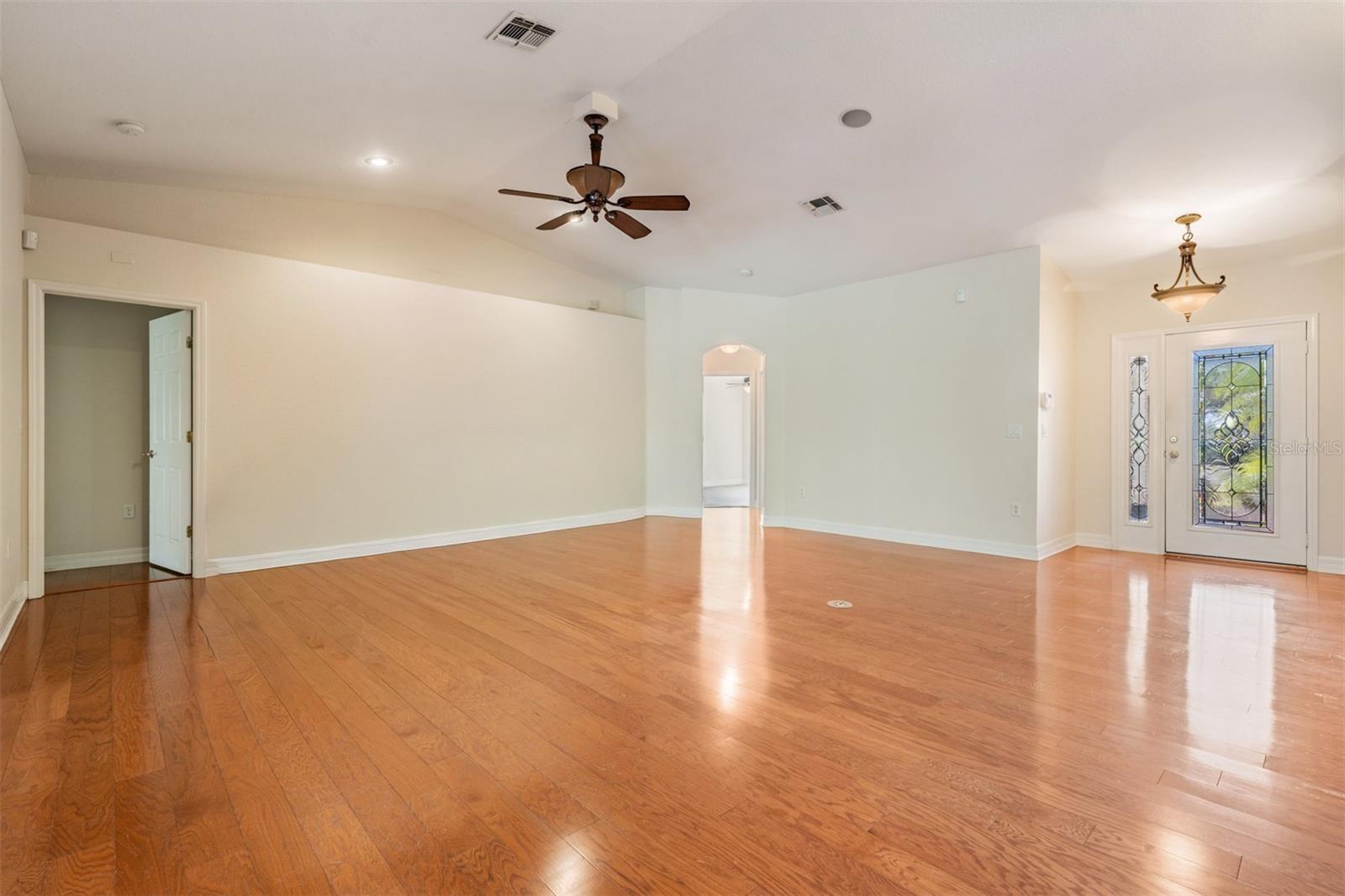 TAMPA BAY GOLF AND TENNIS CLUB - Residential