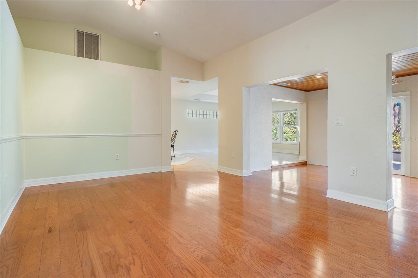 TAMPA BAY GOLF AND TENNIS CLUB - Residential