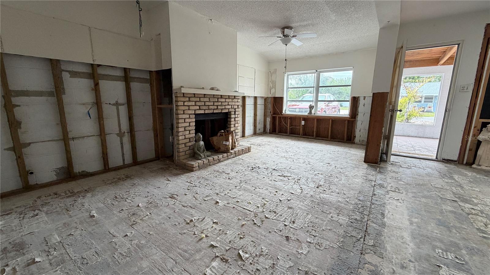 HOLMES BEACH DEV 3RD UNIT - Residential