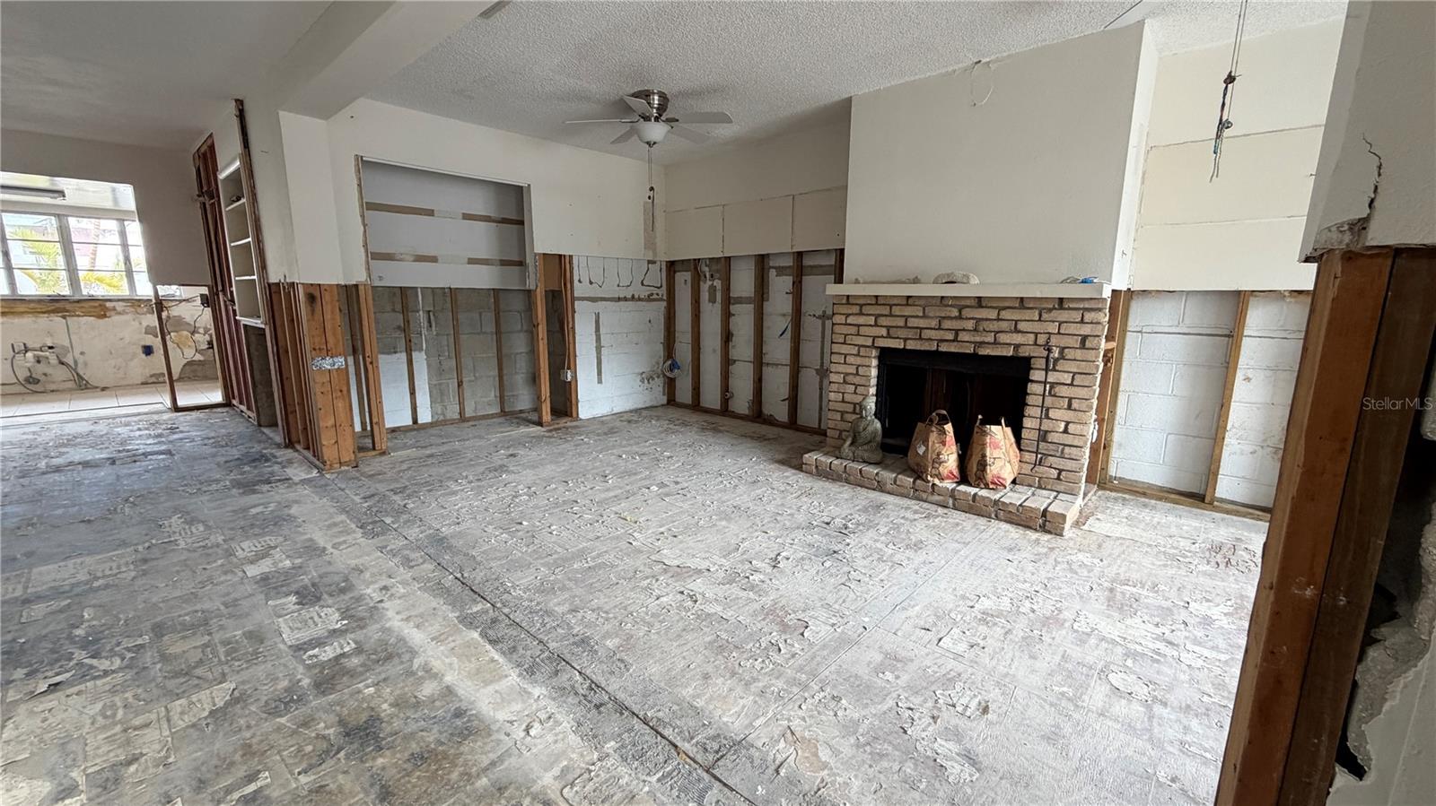 HOLMES BEACH DEV 3RD UNIT - Residential