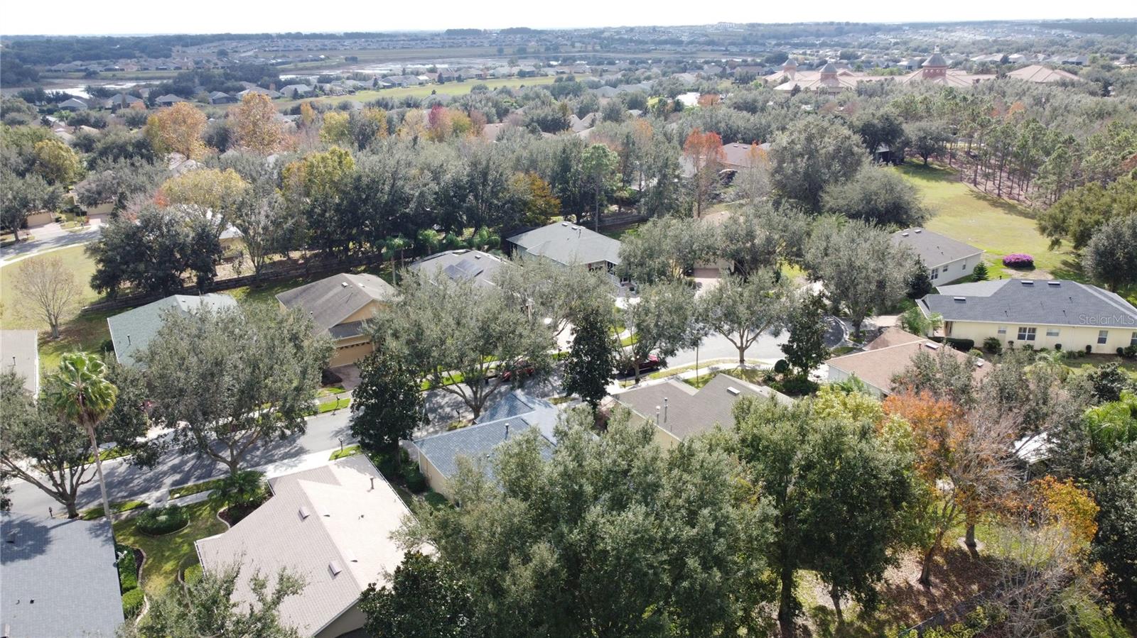 CASCADES OF GROVELAND (TRILOGY) - Residential