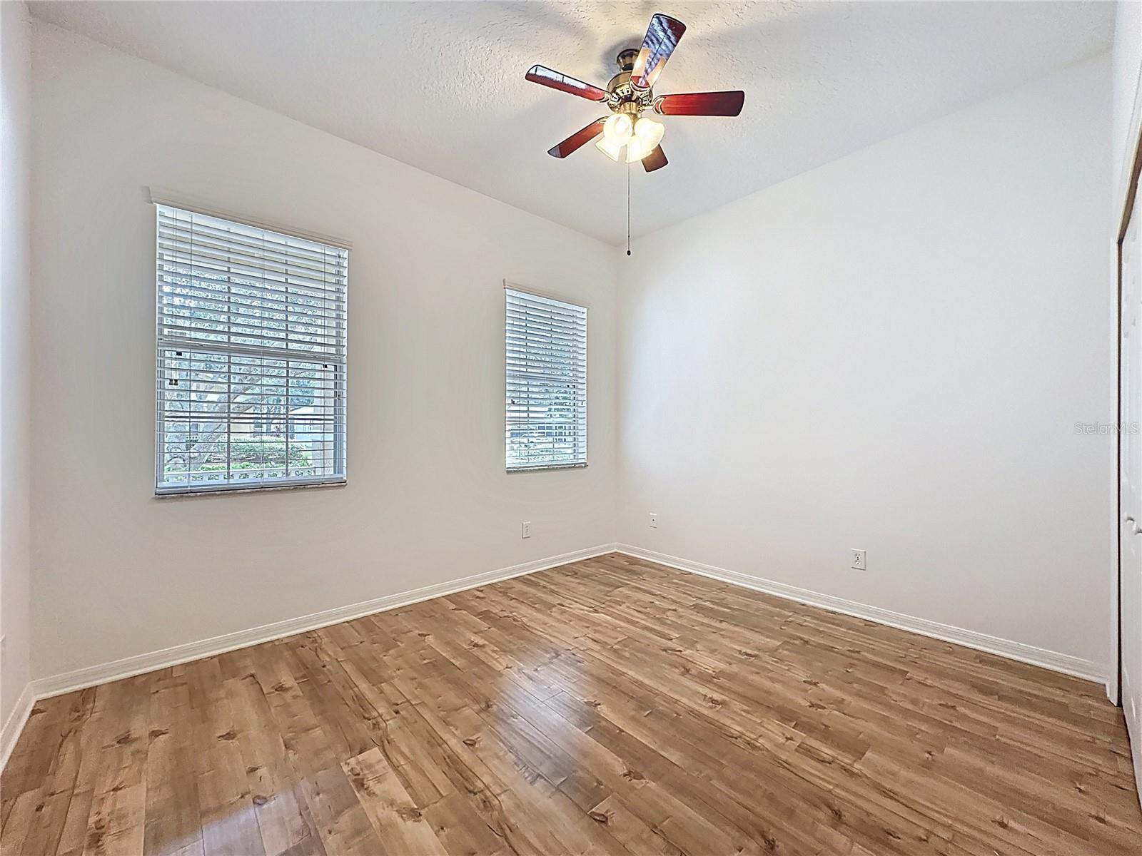 CASCADES OF GROVELAND (TRILOGY) - Residential