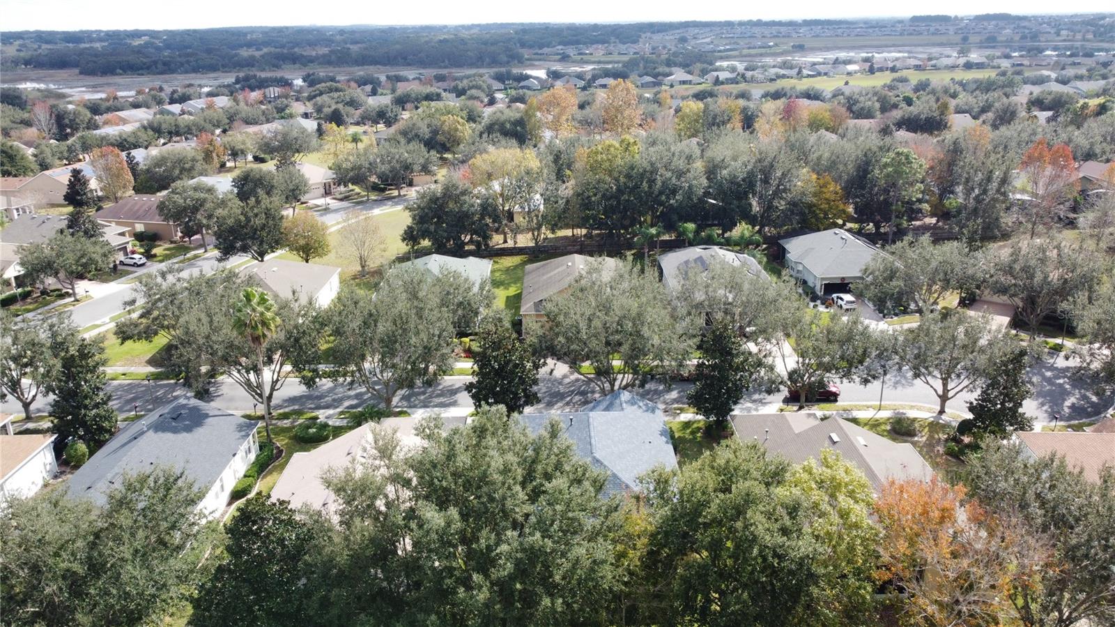 CASCADES OF GROVELAND (TRILOGY) - Residential