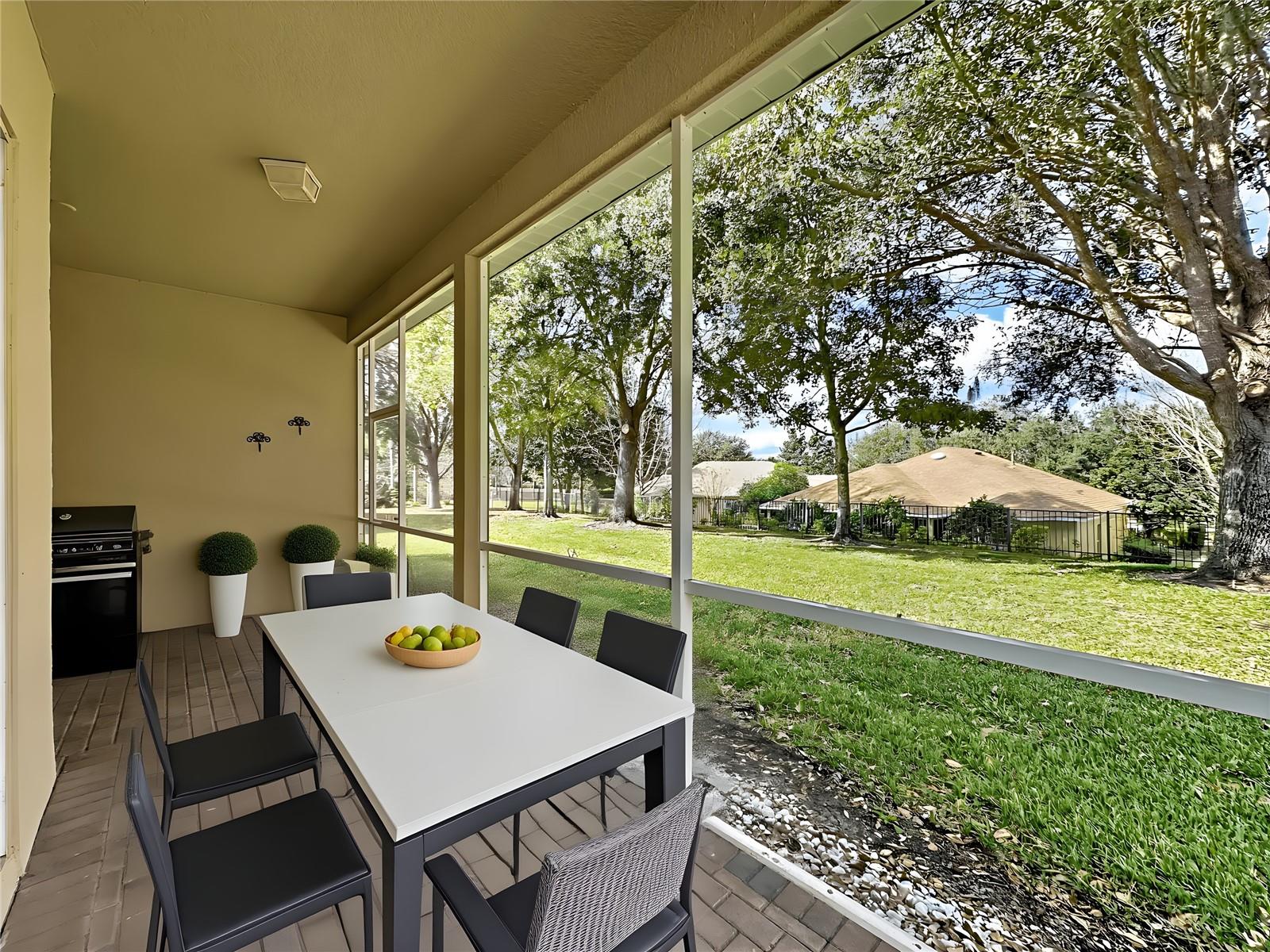 CASCADES OF GROVELAND (TRILOGY) - Residential