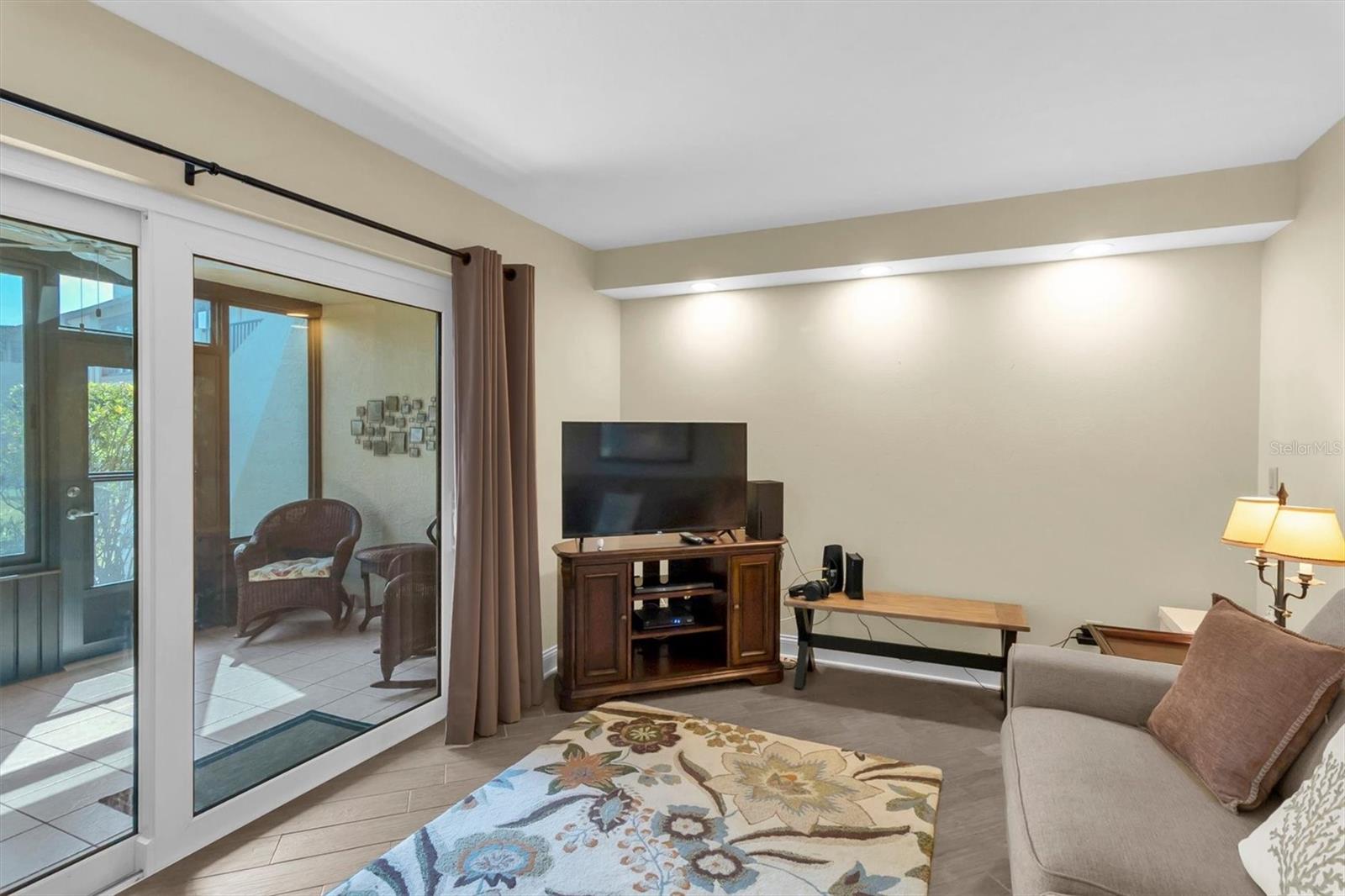 FAIRWAY VILLAS AT BARDMOOR - Residential