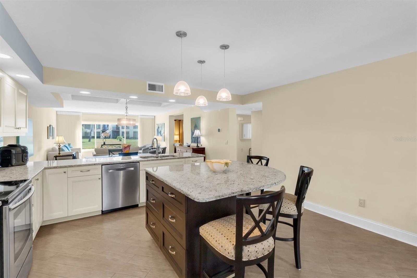 FAIRWAY VILLAS AT BARDMOOR - Residential