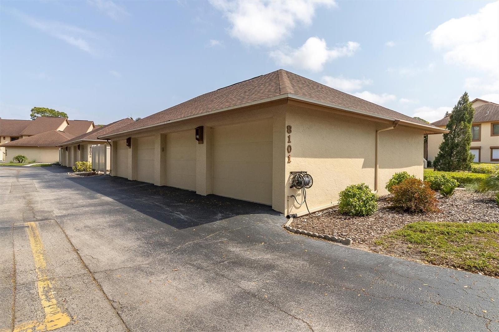 FAIRWAY VILLAS AT BARDMOOR - Residential