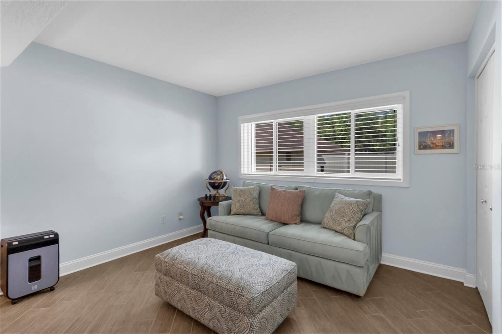 FAIRWAY VILLAS AT BARDMOOR - Residential