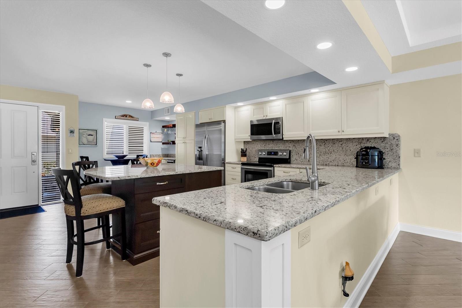 FAIRWAY VILLAS AT BARDMOOR - Residential