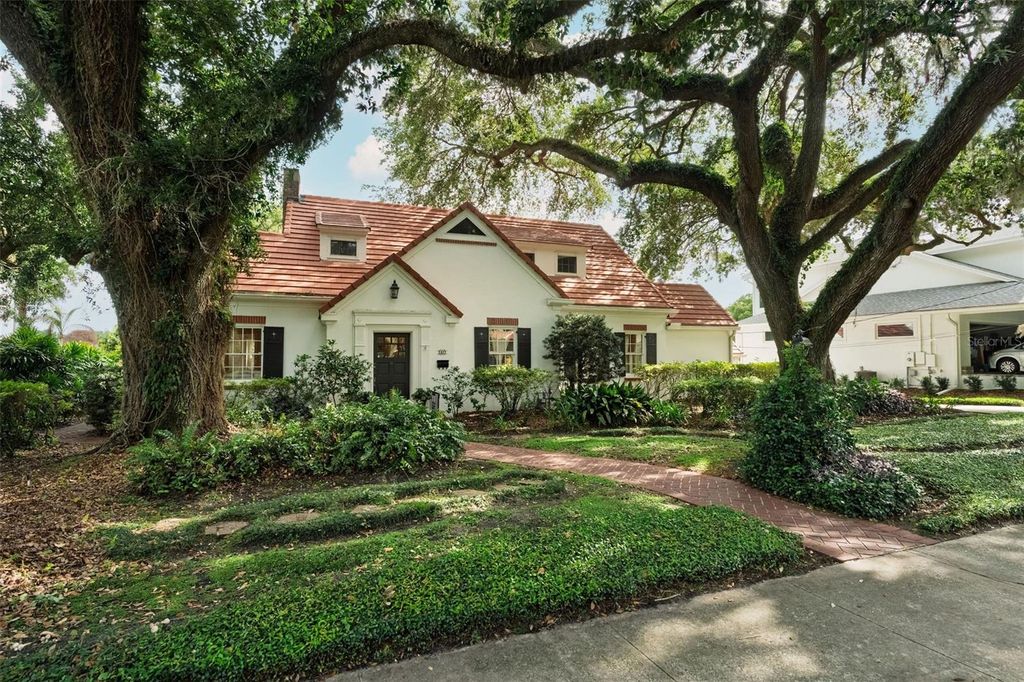 Photo of 1415 Lancaster Drive, Orlando, FL 32806 (MLS # O6407451)