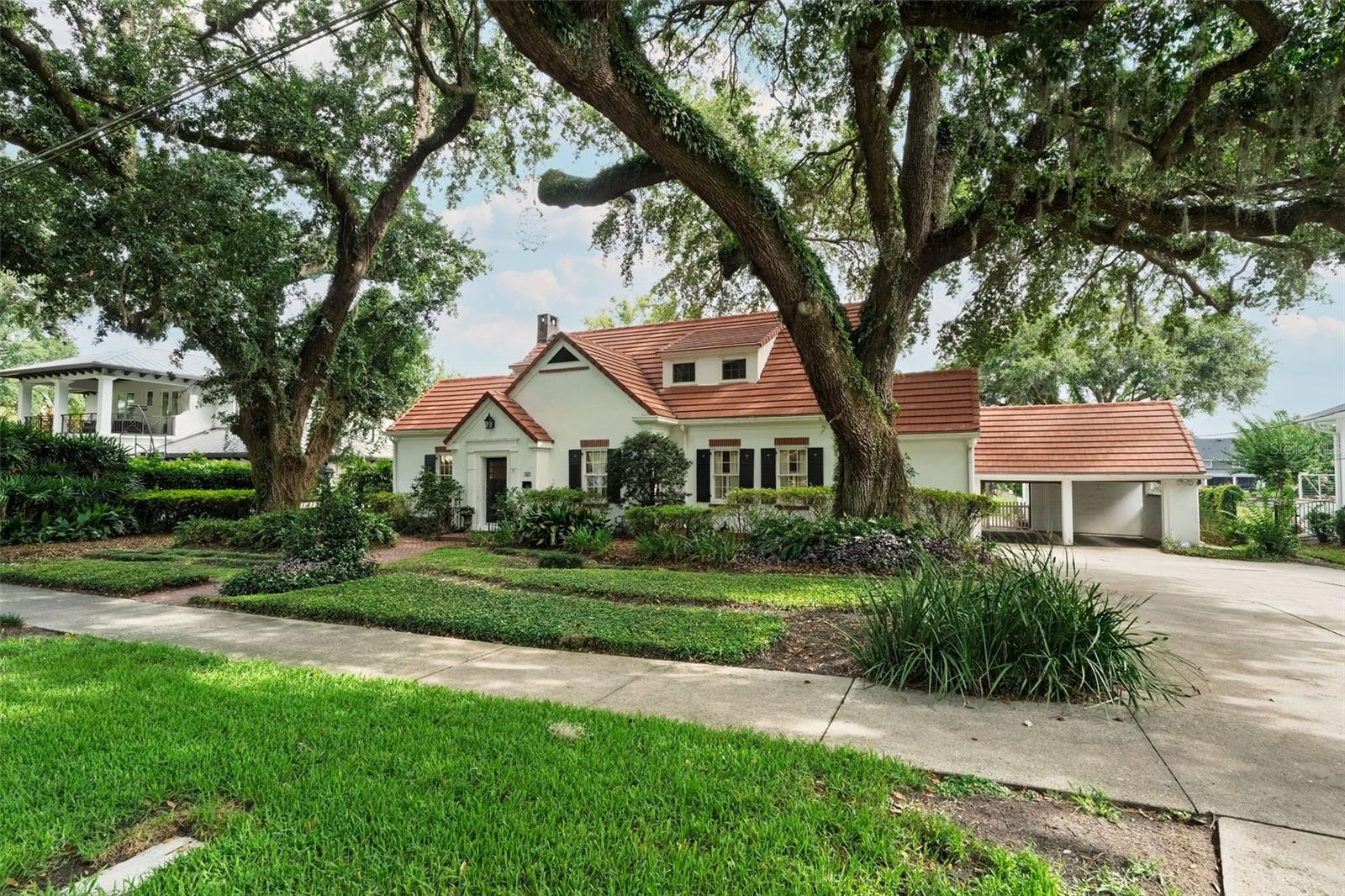 1415 LANCASTER DRIVE
