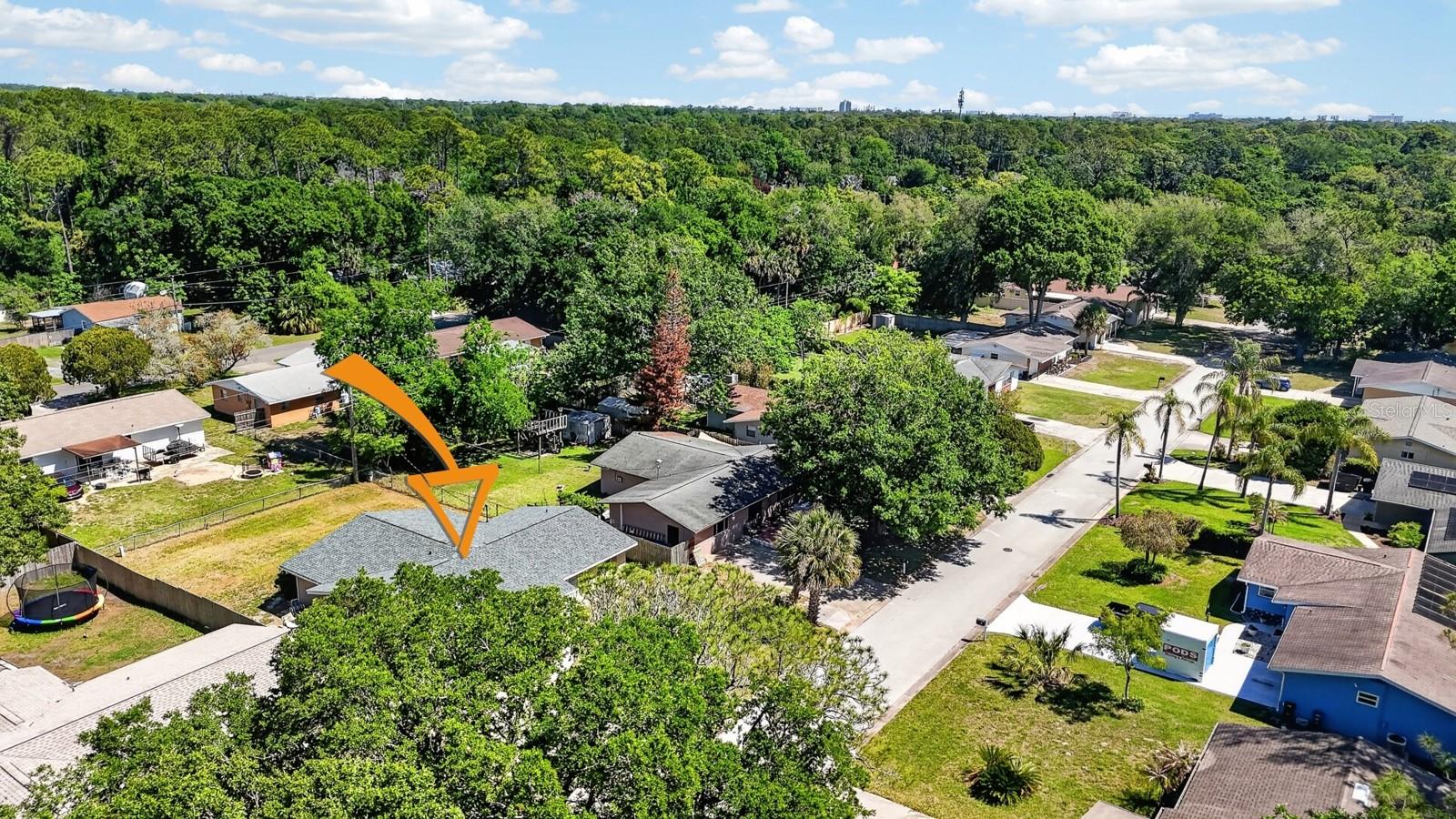 RIVIERA MANOR - Residential