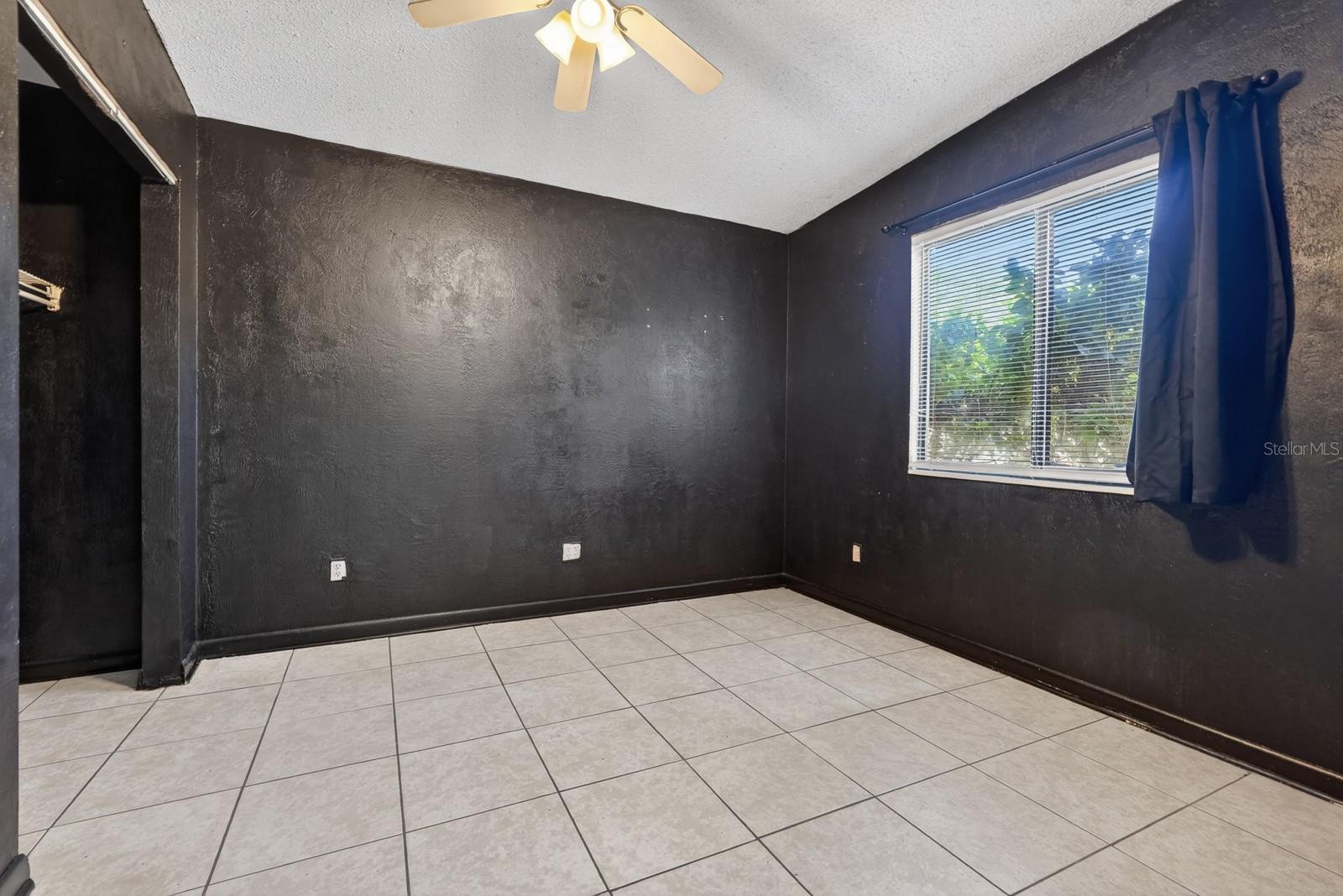 RIVIERA MANOR - Residential