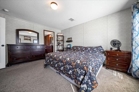 Tiny photo for 6270 SE 147th Court, Morriston, FL 32668 (MLS # OM719361)