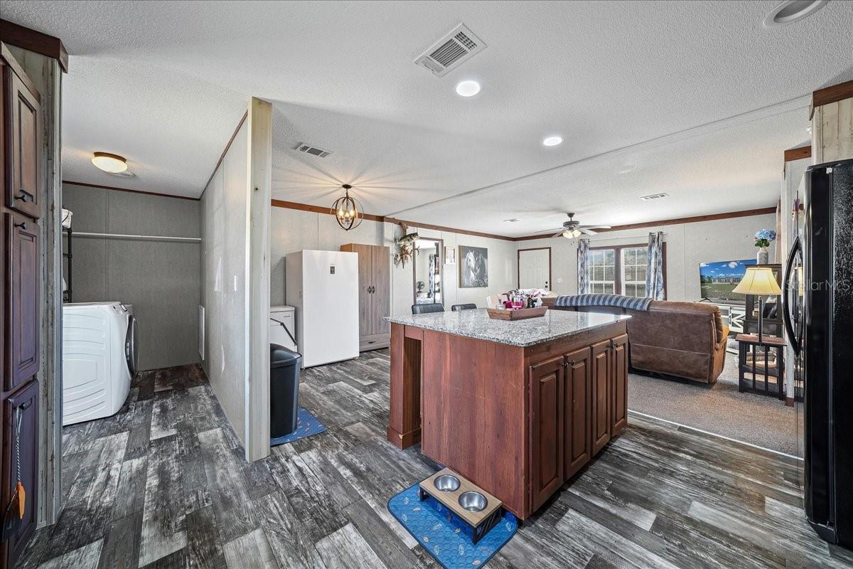 ROLLING OAKS - Residential