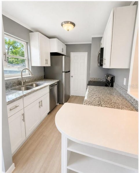 Tiny photo for 130 E Dicie Avenue, Eustis, FL 32726 (MLS # G5116263)