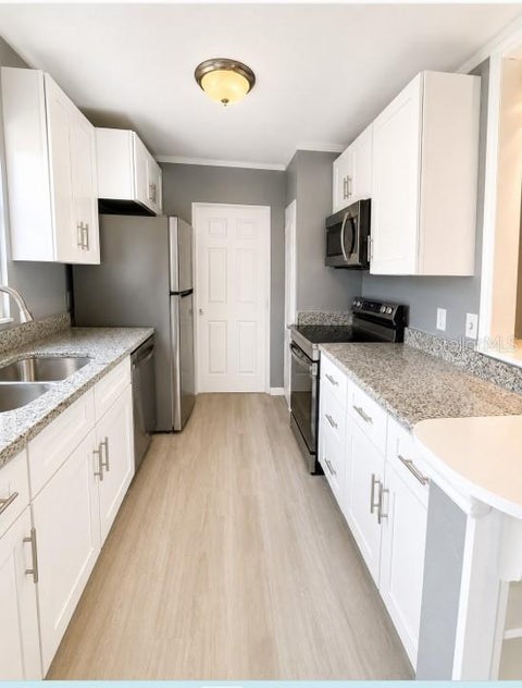 Tiny photo for 130 E Dicie Avenue, Eustis, FL 32726 (MLS # G5116263)