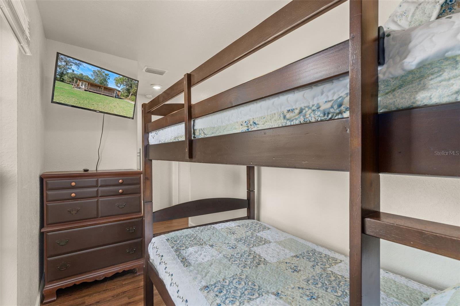 RIVER LAKES MANOR UNIT 01 - Residential