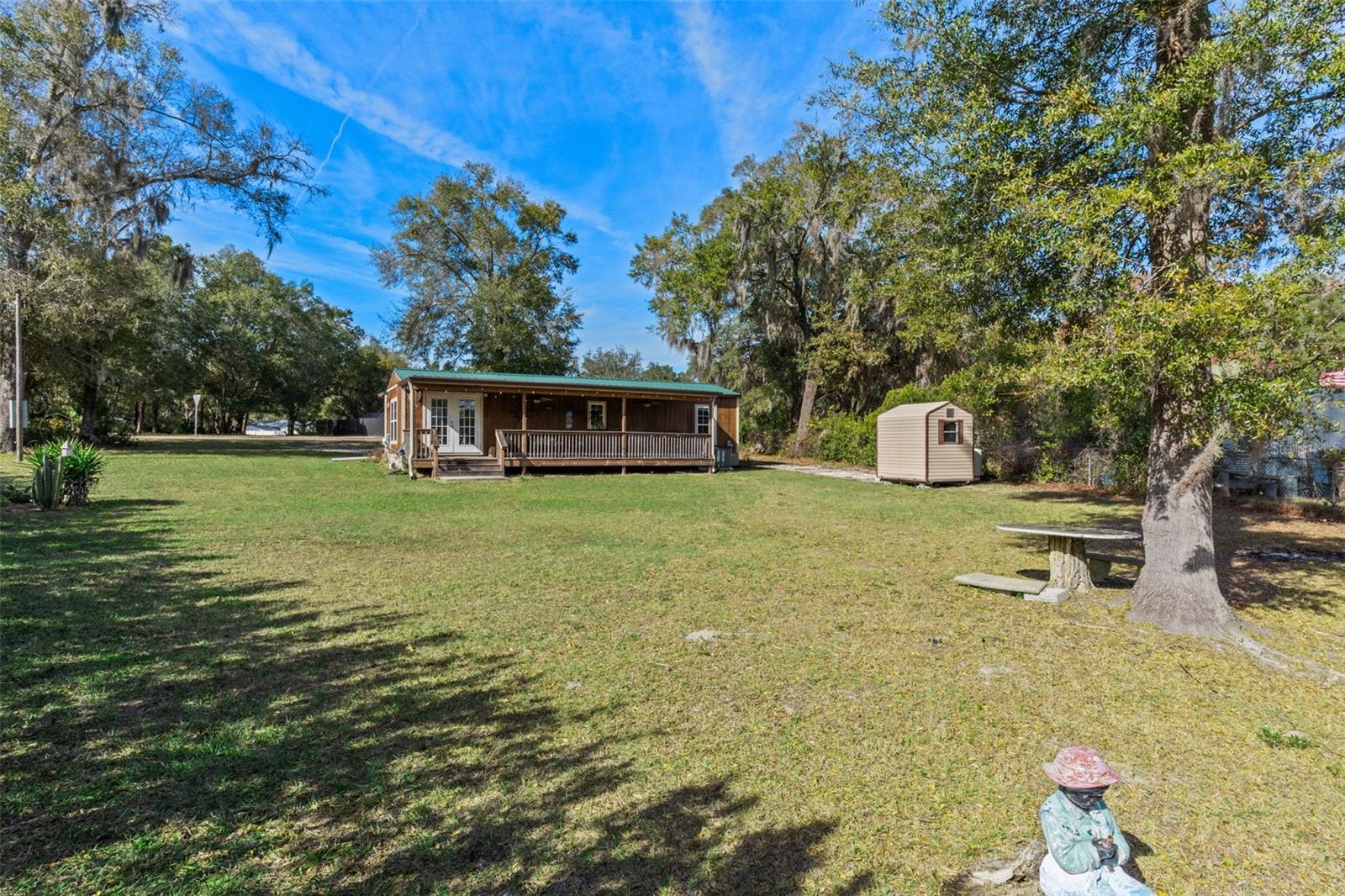 RIVER LAKES MANOR UNIT 01 - Residential