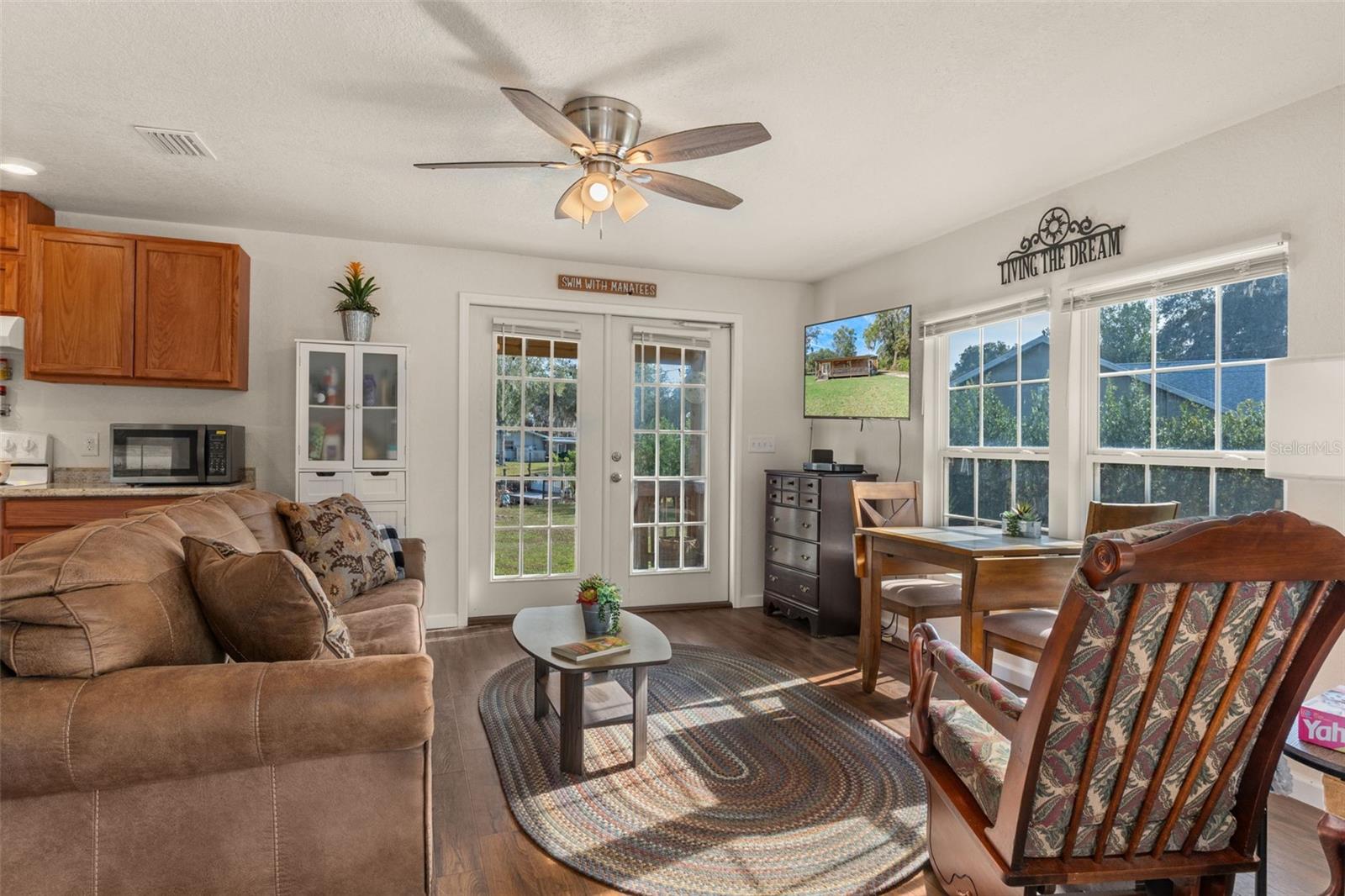 RIVER LAKES MANOR UNIT 01 - Residential