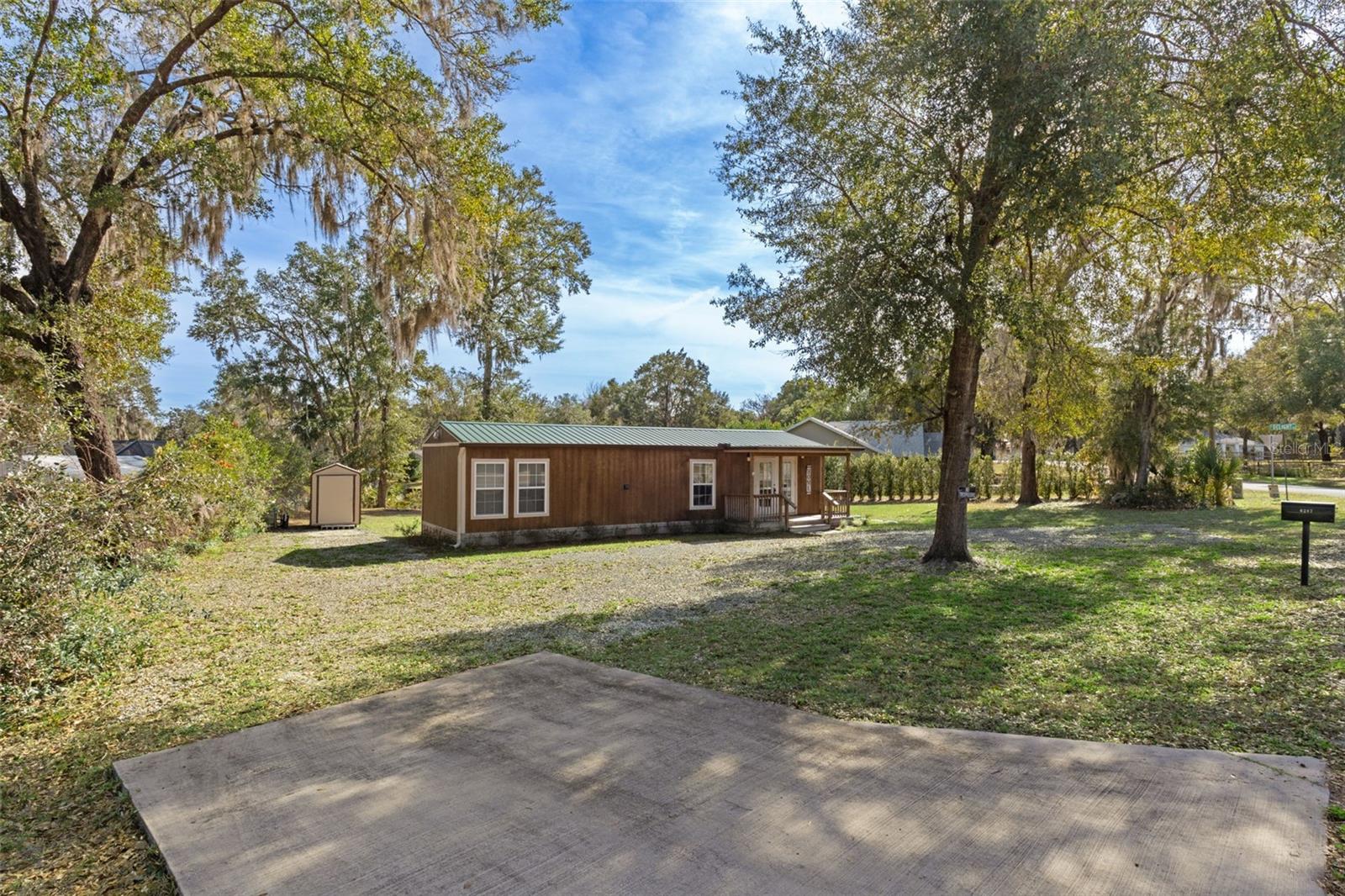 RIVER LAKES MANOR UNIT 01 - Residential