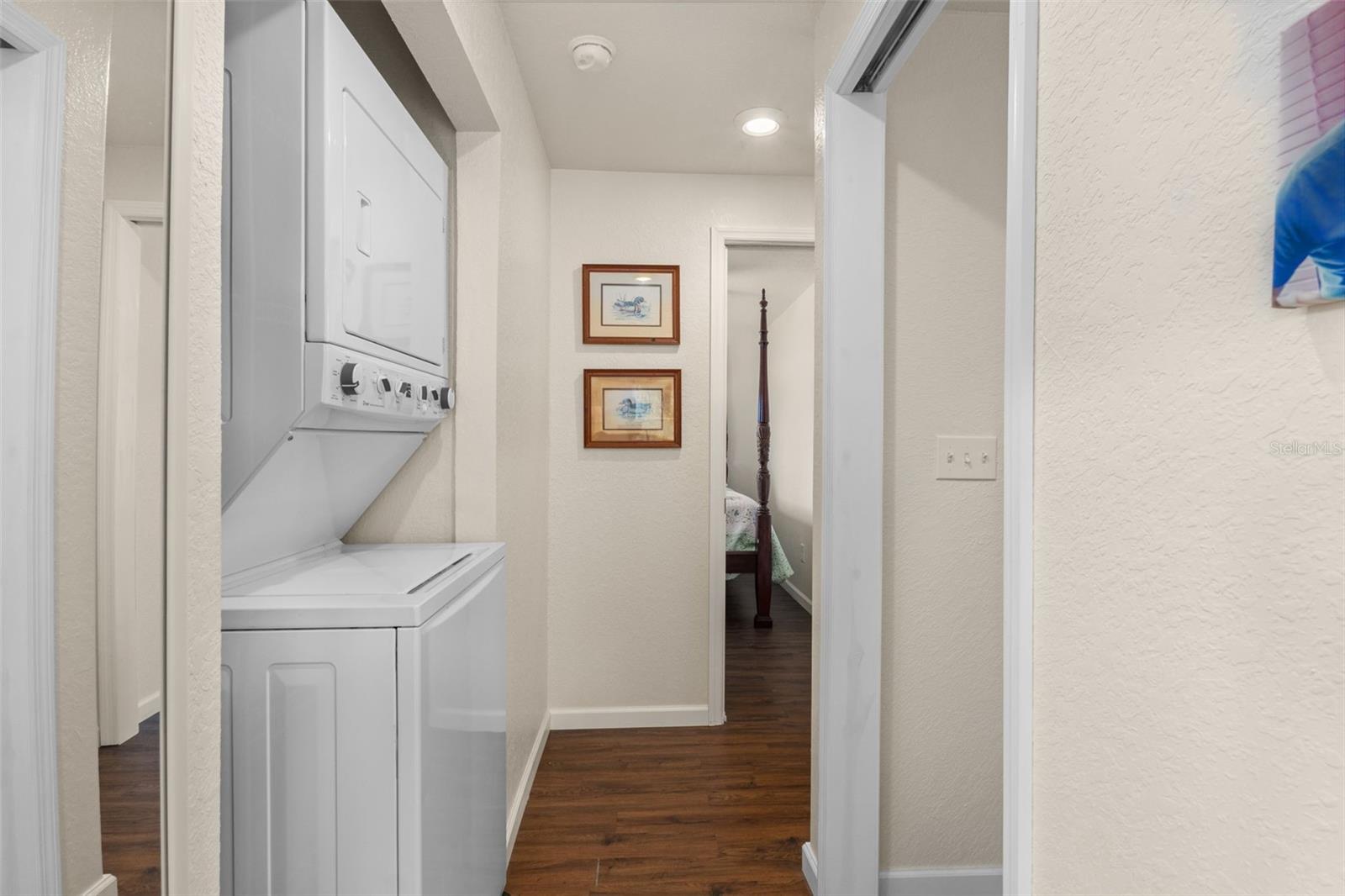 RIVER LAKES MANOR UNIT 01 - Residential