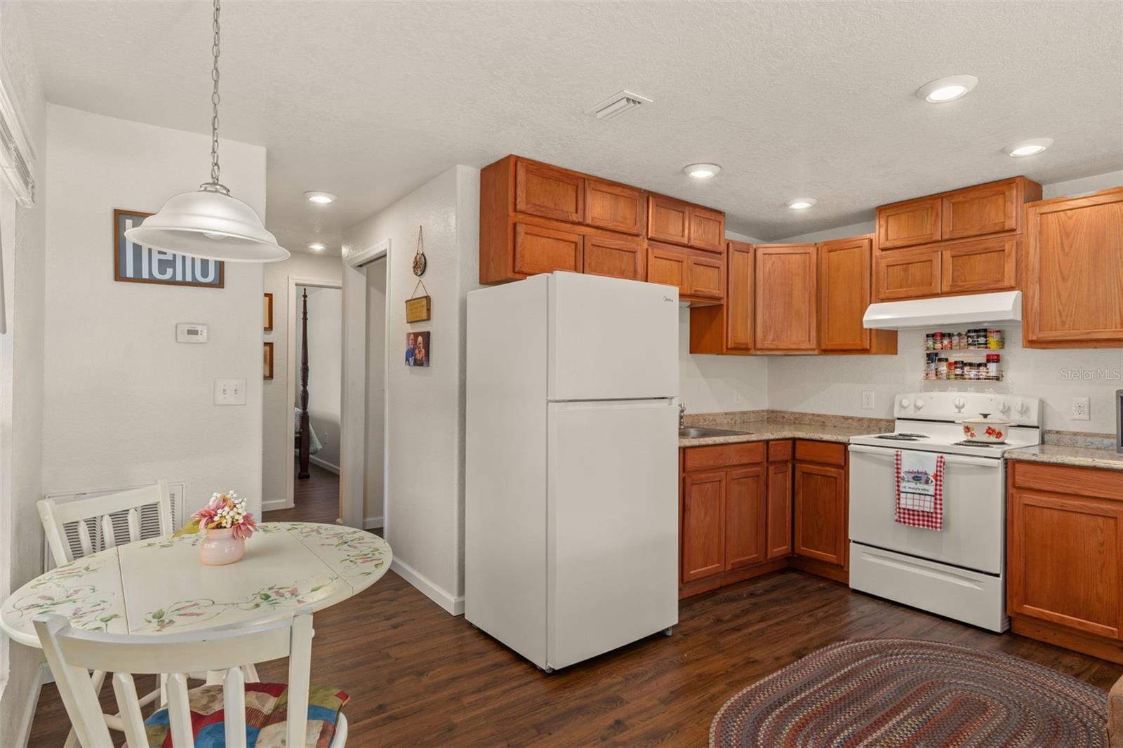 RIVER LAKES MANOR UNIT 01 - Residential