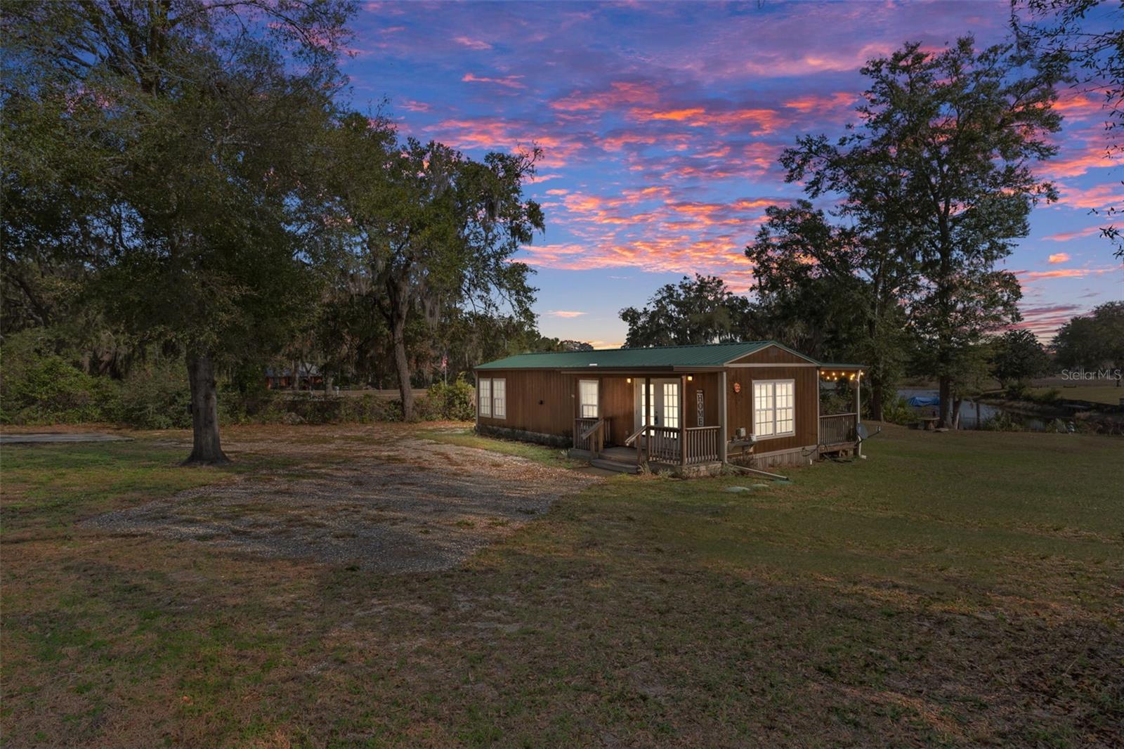 RIVER LAKES MANOR UNIT 01 - Residential