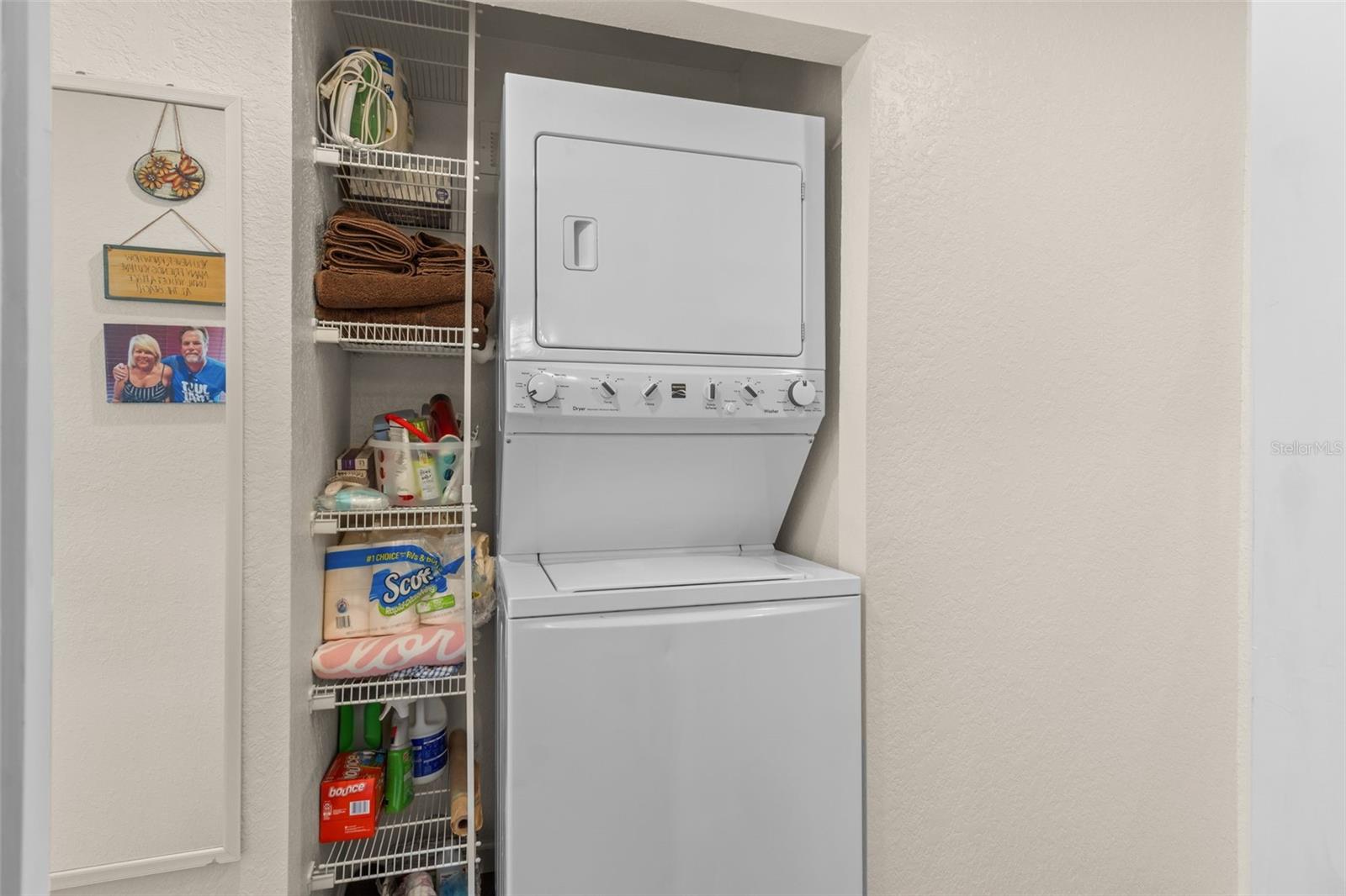 RIVER LAKES MANOR UNIT 01 - Residential