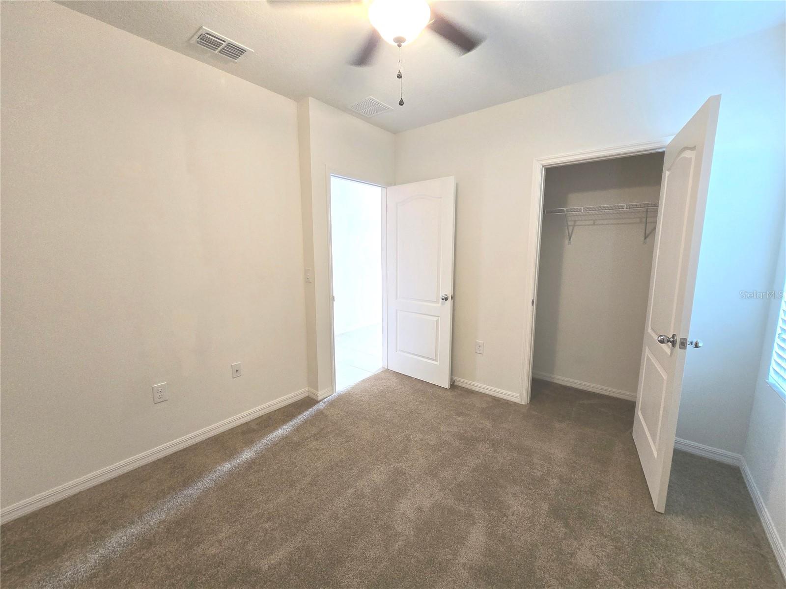 HUNTINGTON DOWNS - Residential