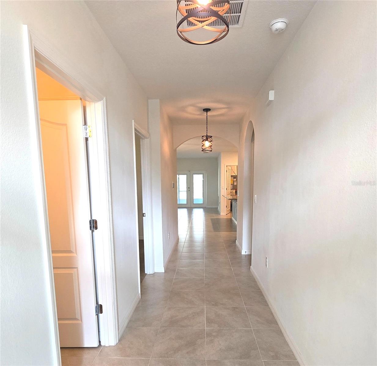 HUNTINGTON DOWNS - Residential