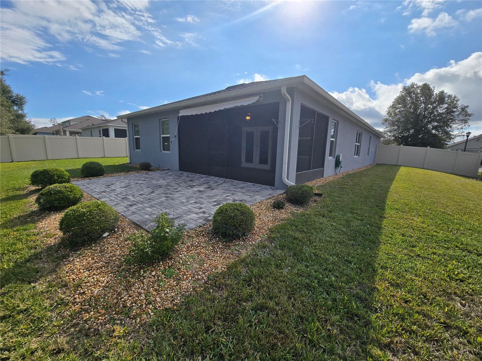 HUNTINGTON DOWNS - Residential