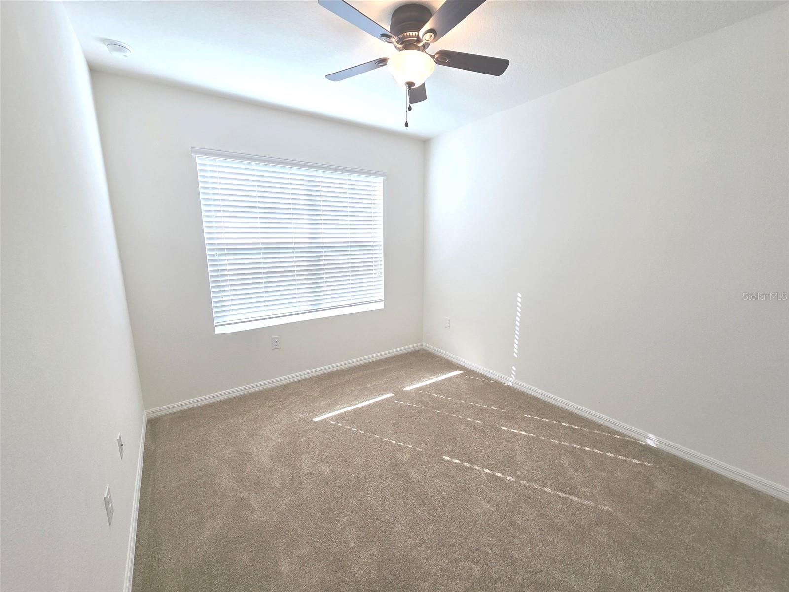 HUNTINGTON DOWNS - Residential