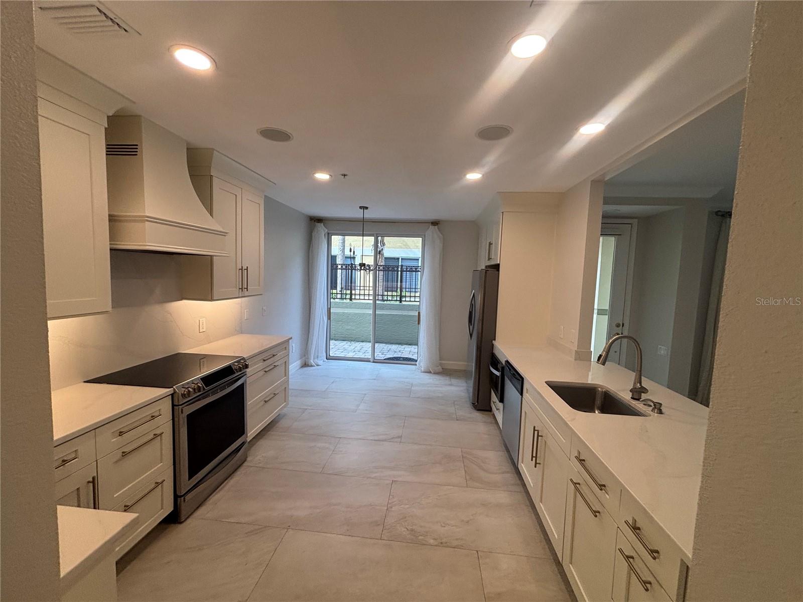 6536 MOORINGS POINT CIRCLE 101