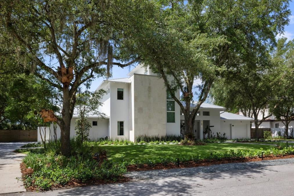 Photo of 1724 Pine Avenue, Winter Park, FL 32789 (MLS # O6414263)