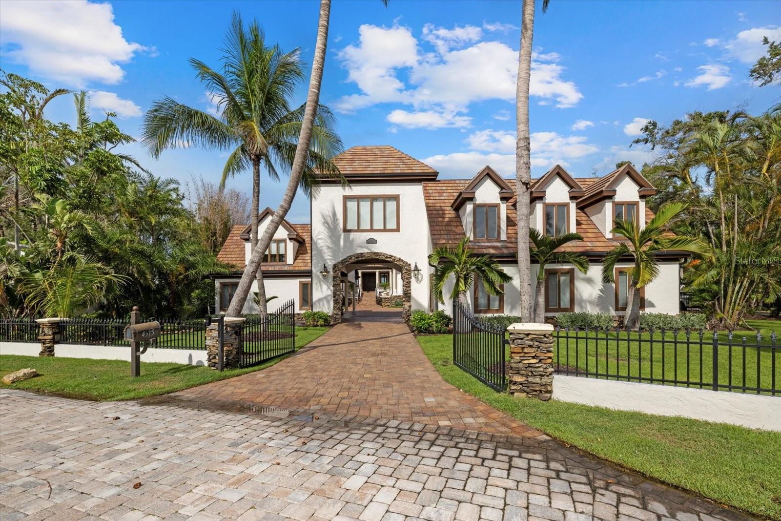 4315 MANGROVE PLACE