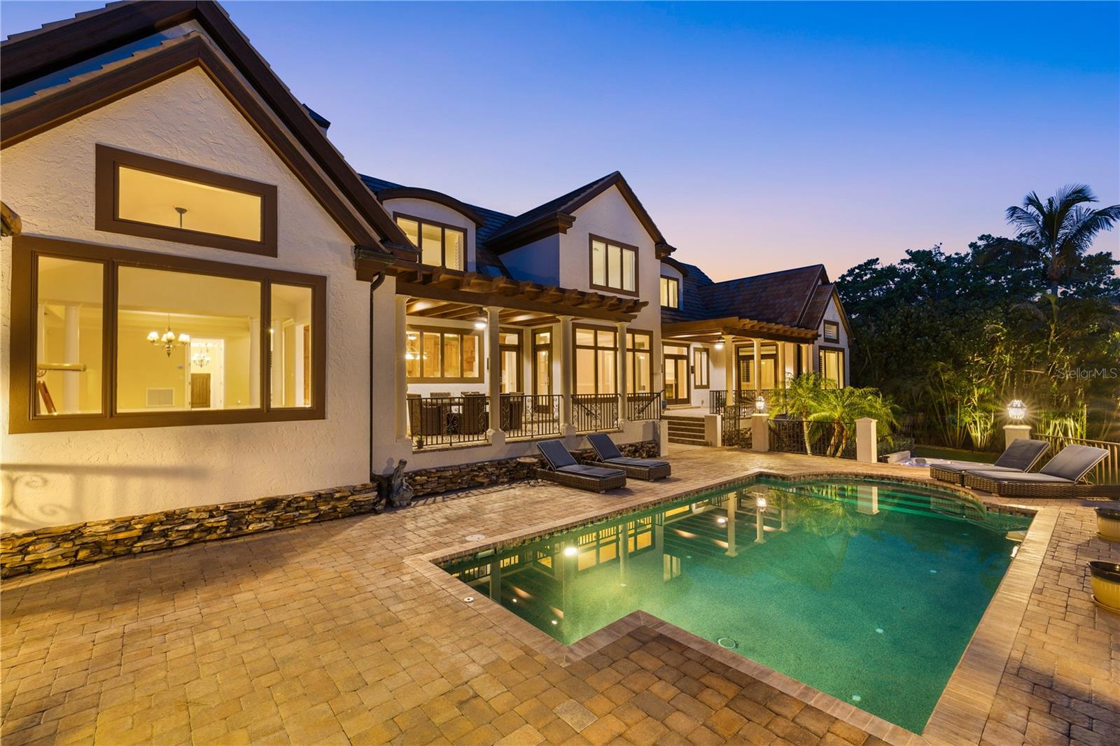 SOUTH COCOANUT BAYOU - Residential