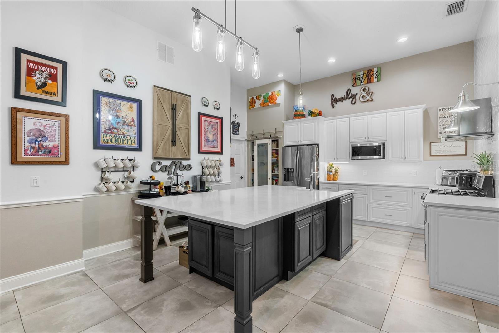 KEENES POINTE - Residential