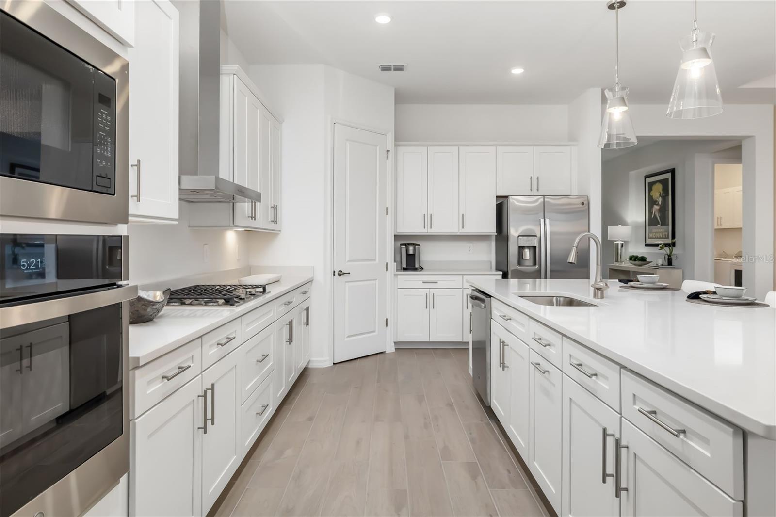 CALUSA COUNTRY CLUB - Residential